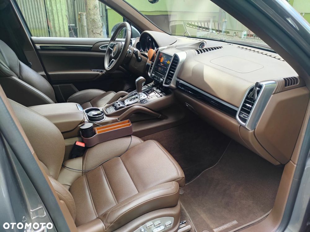 Porsche Cayenne S Diesel - 12