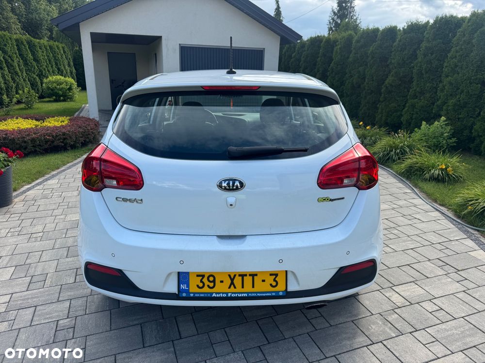 Kia Ceed 1.6 GDI Platinum Edition - 16