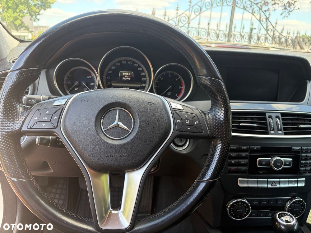 Mercedes-Benz Klasa C 220 CDI BlueEff Classic - 11