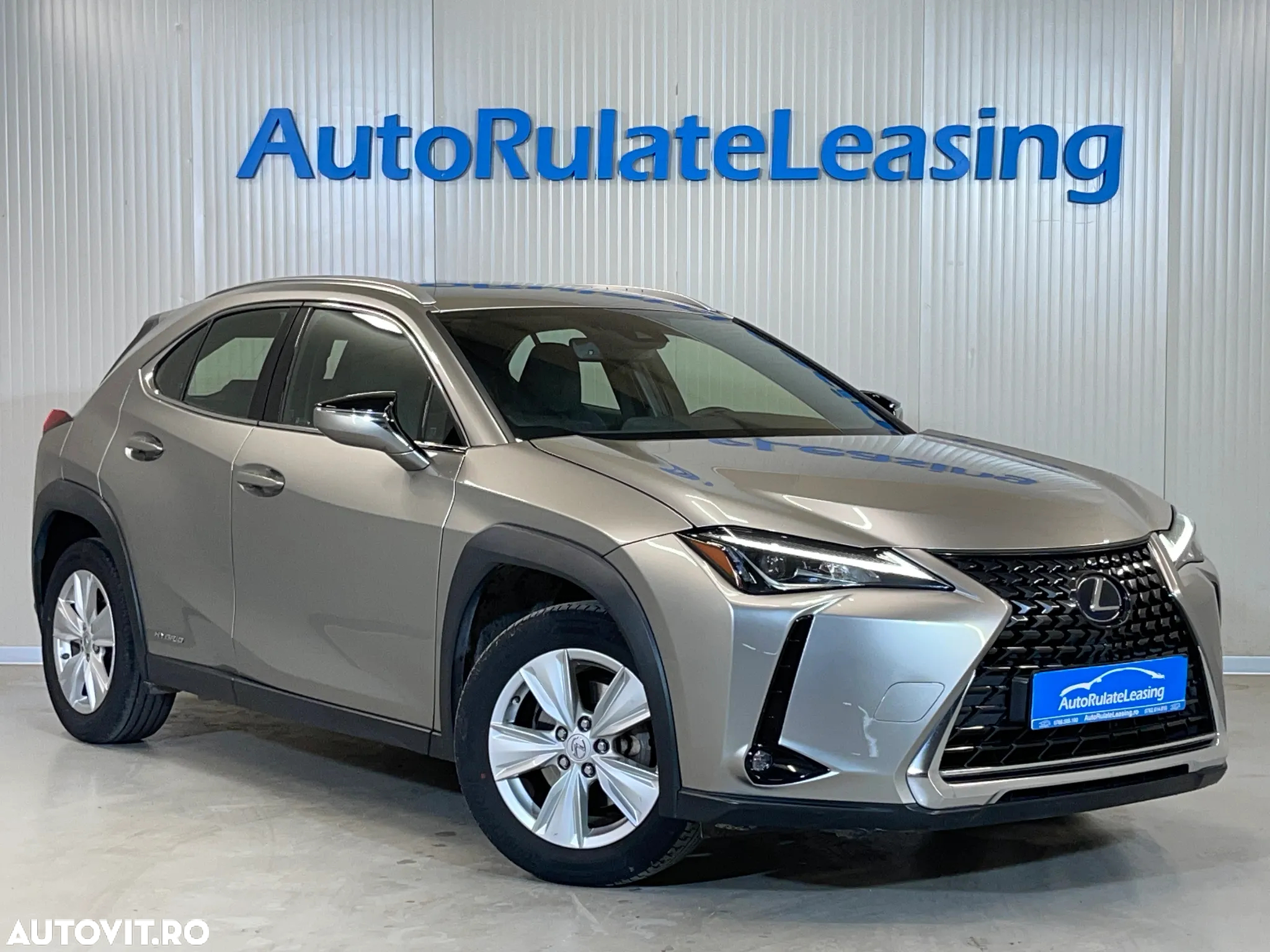 Lexus UX 250h 2.0L HEV 20H- (178 HP) 4X2 CVT Business - 2