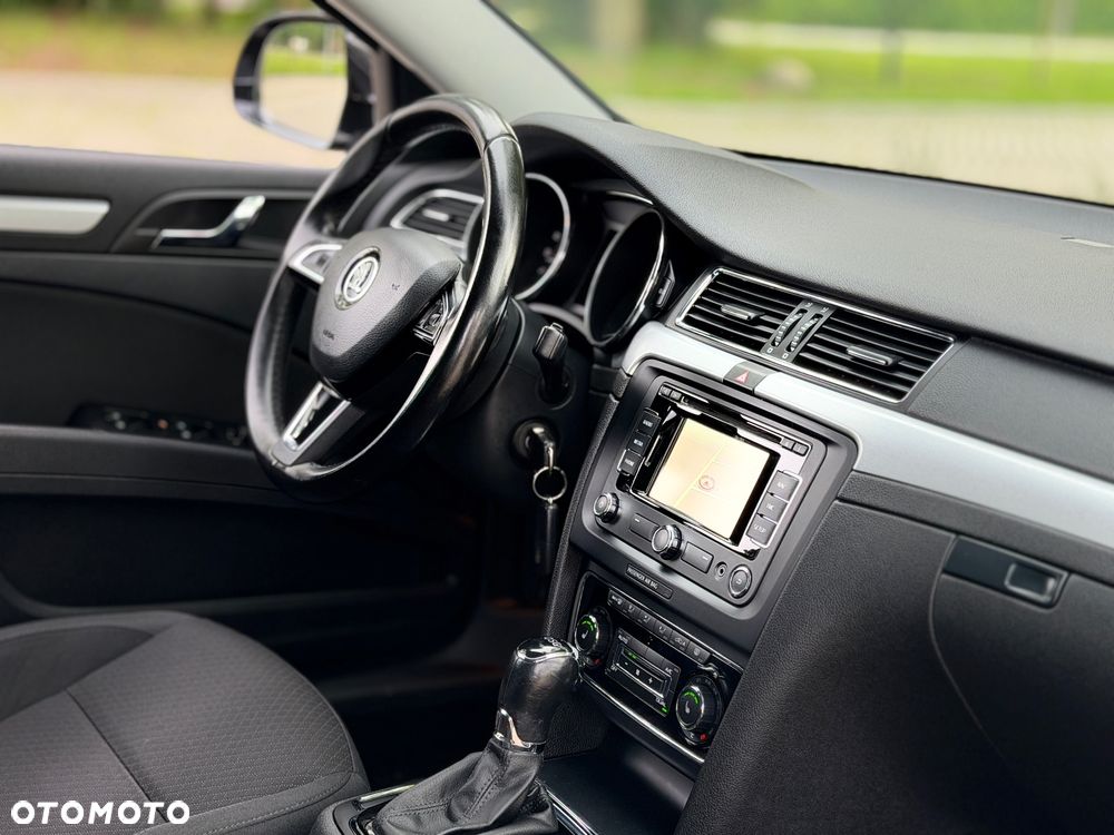 Skoda Superb 2.0 TDI Green tec DSG Exclusive - 18