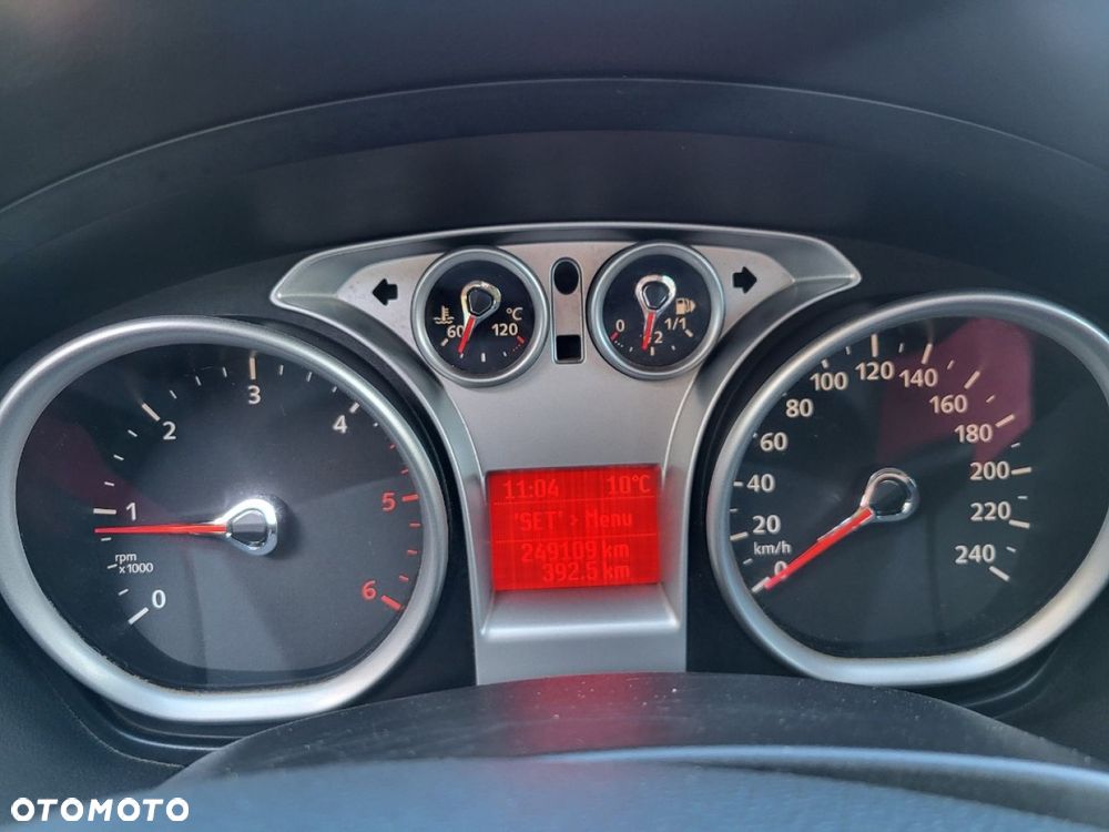 Ford Focus - 12