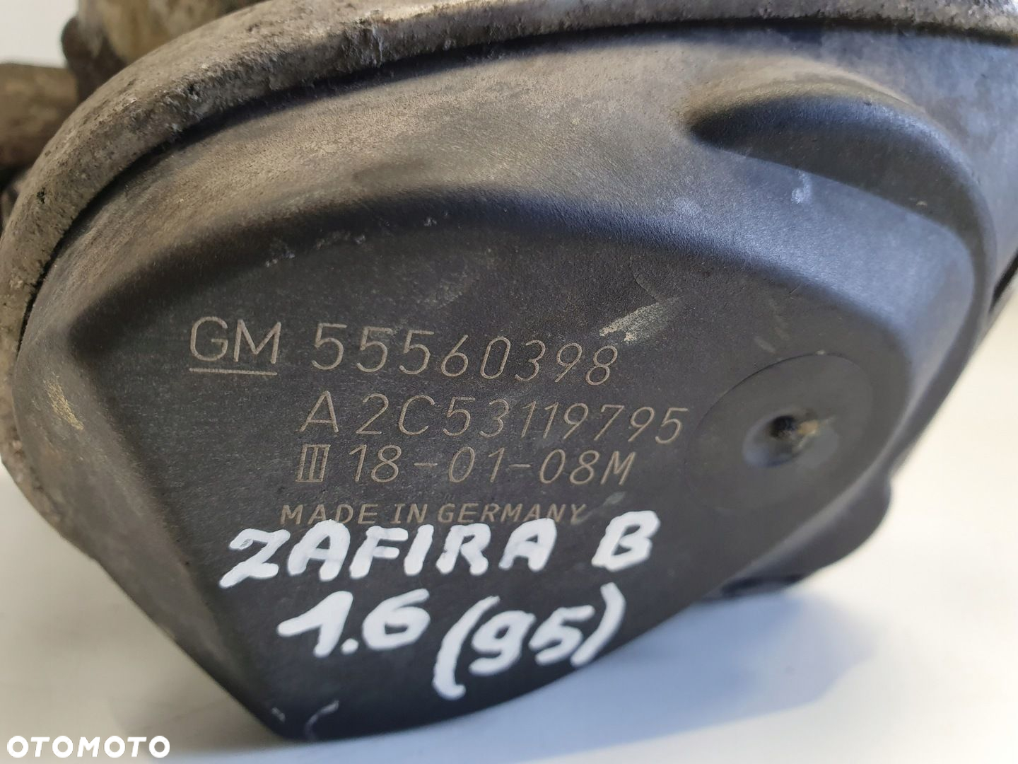 Opel Zafira B 1.6 16V PRZEPUSTNICA 55560398 - 2