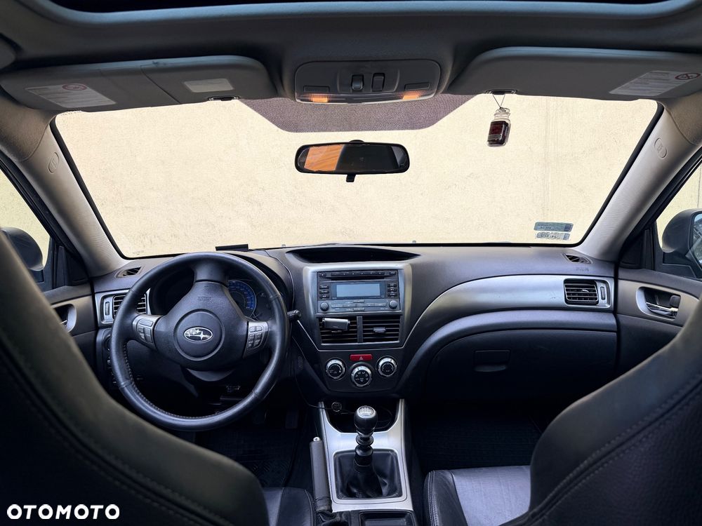 Subaru Impreza 2.0D RS - 11