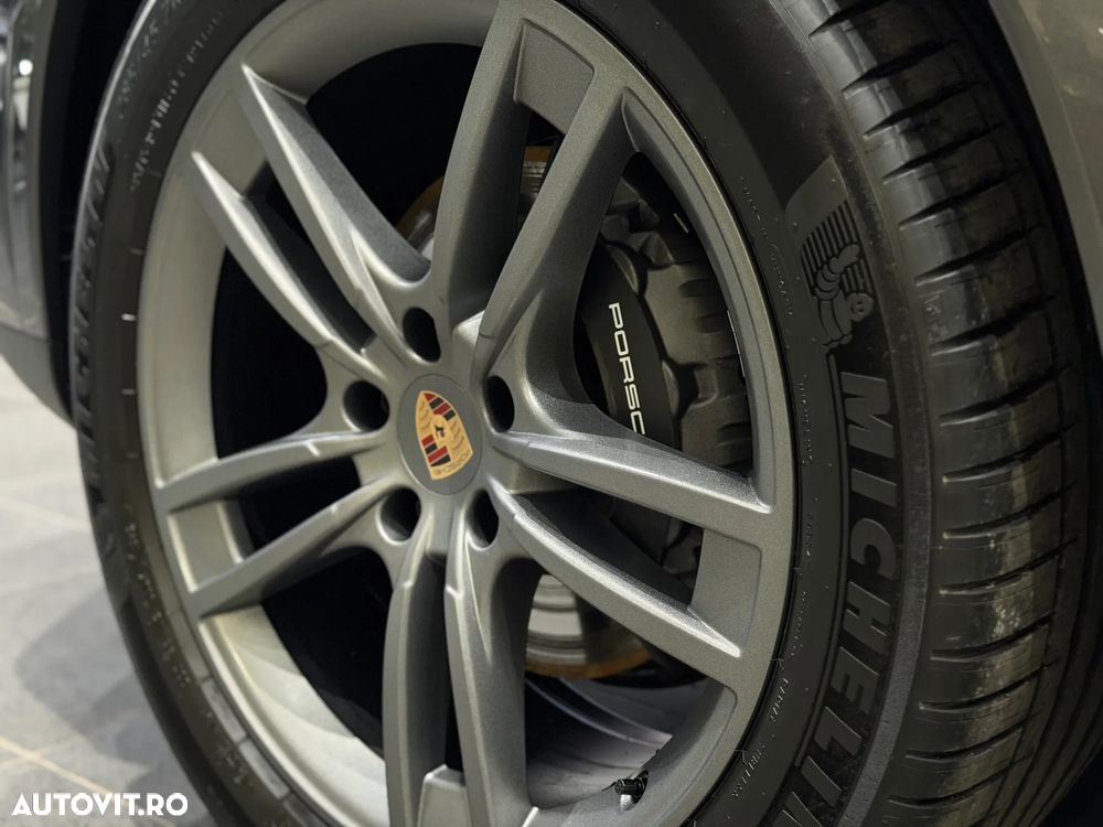 Porsche Cayenne Standard - 27