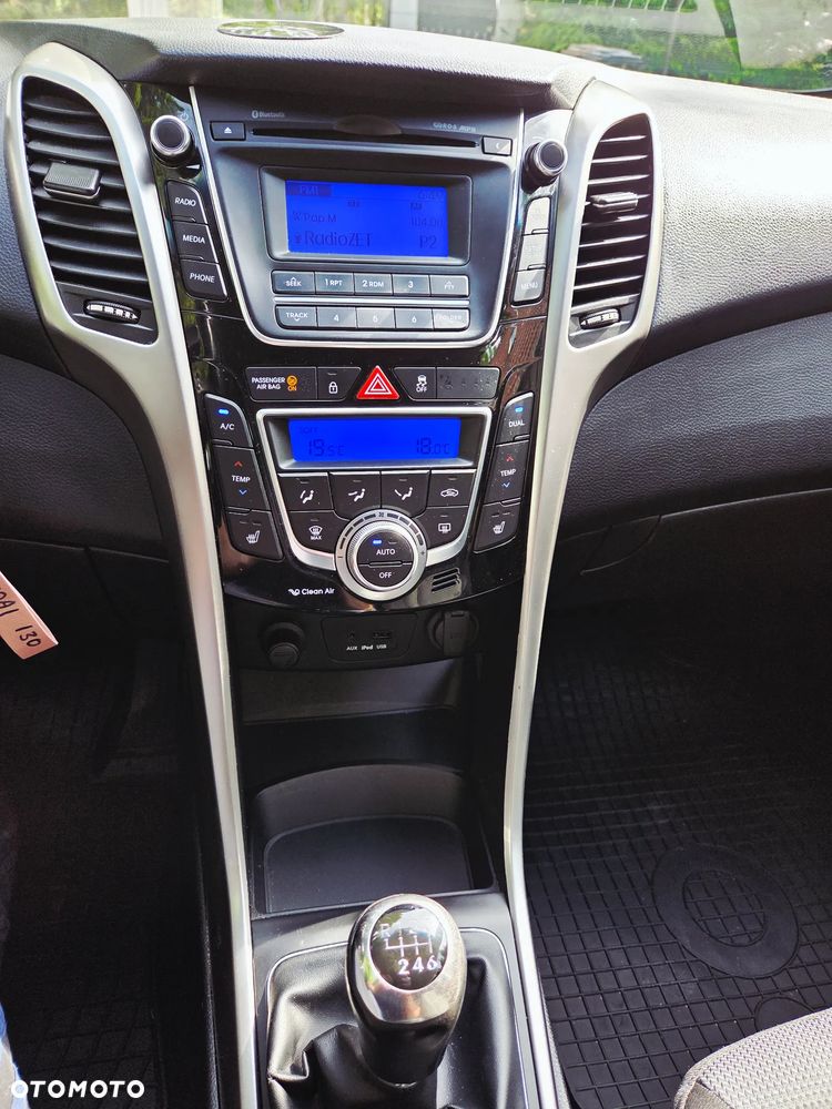 Hyundai i30 1.6 CRDi Premium - 11