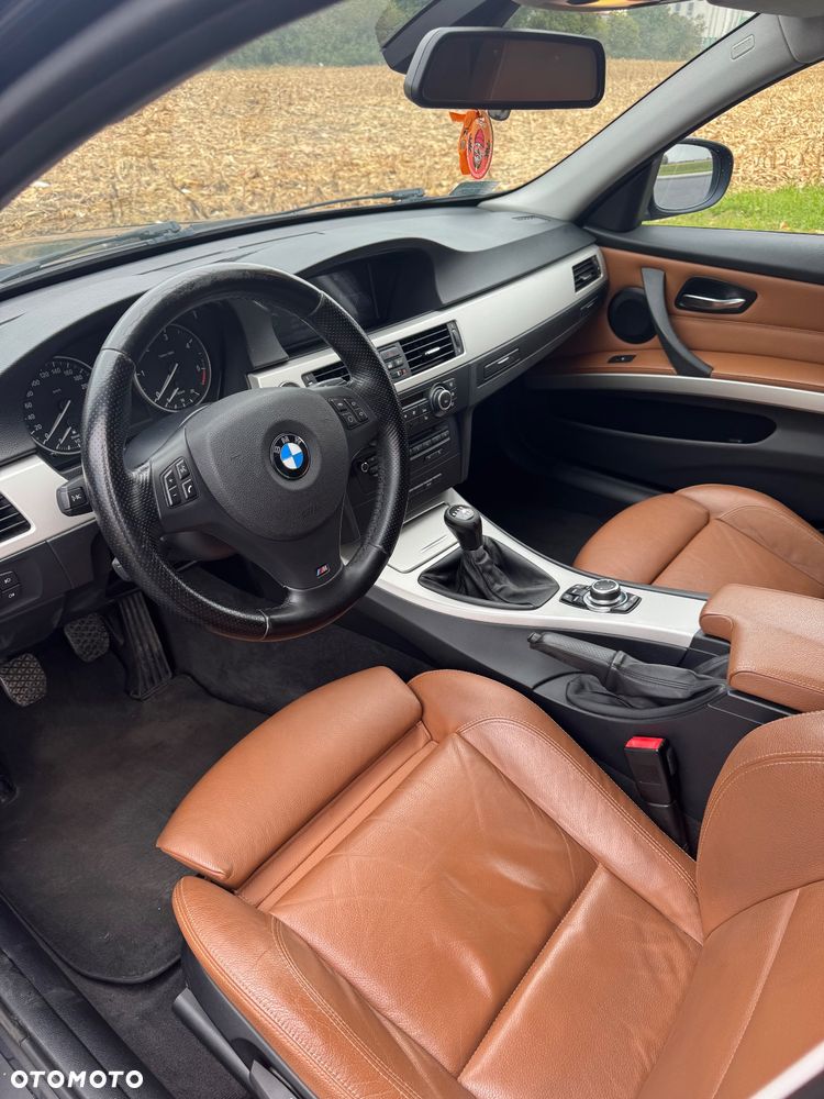 BMW Seria 3 320d Efficient Dynamics - 38
