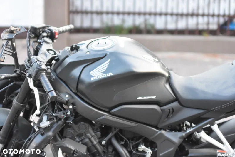 Honda CBR - 29