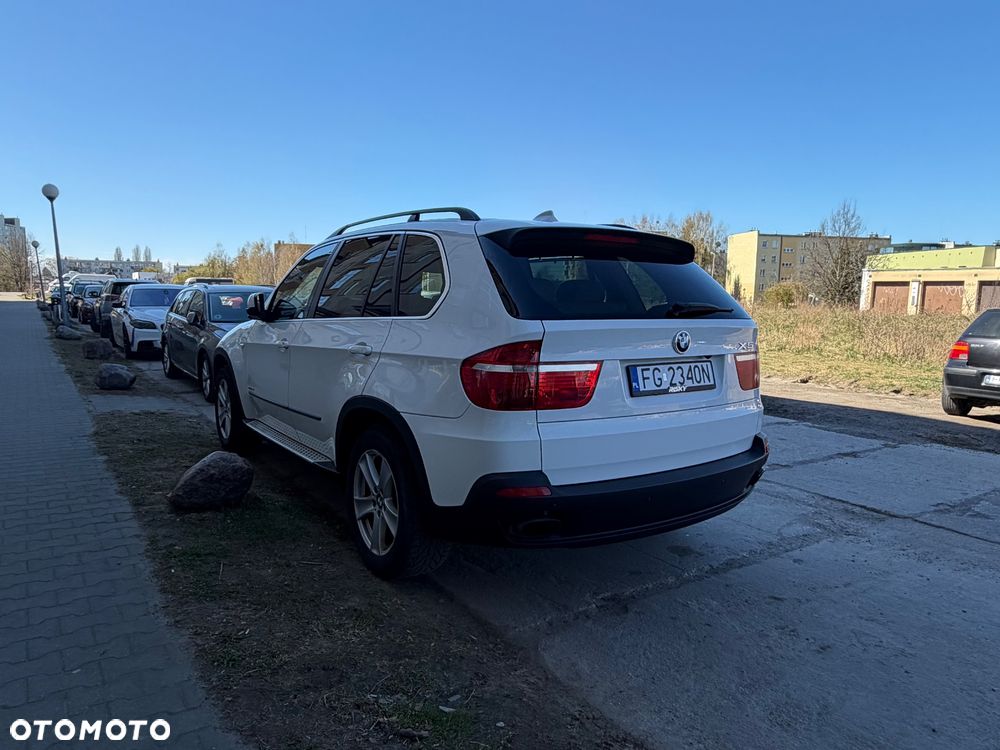 BMW X5 xDrive48i - 5