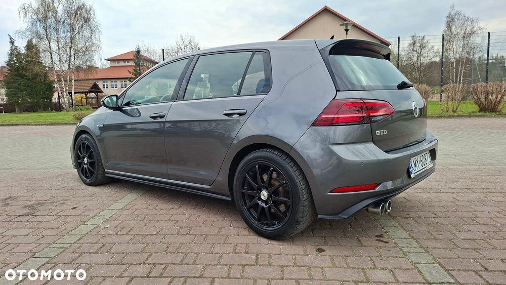 Volkswagen Golf GTD 2.0 TDI SCR DSG - 6