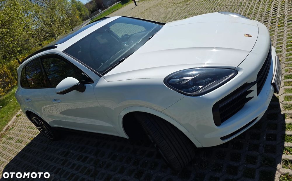 Porsche Cayenne S - 4