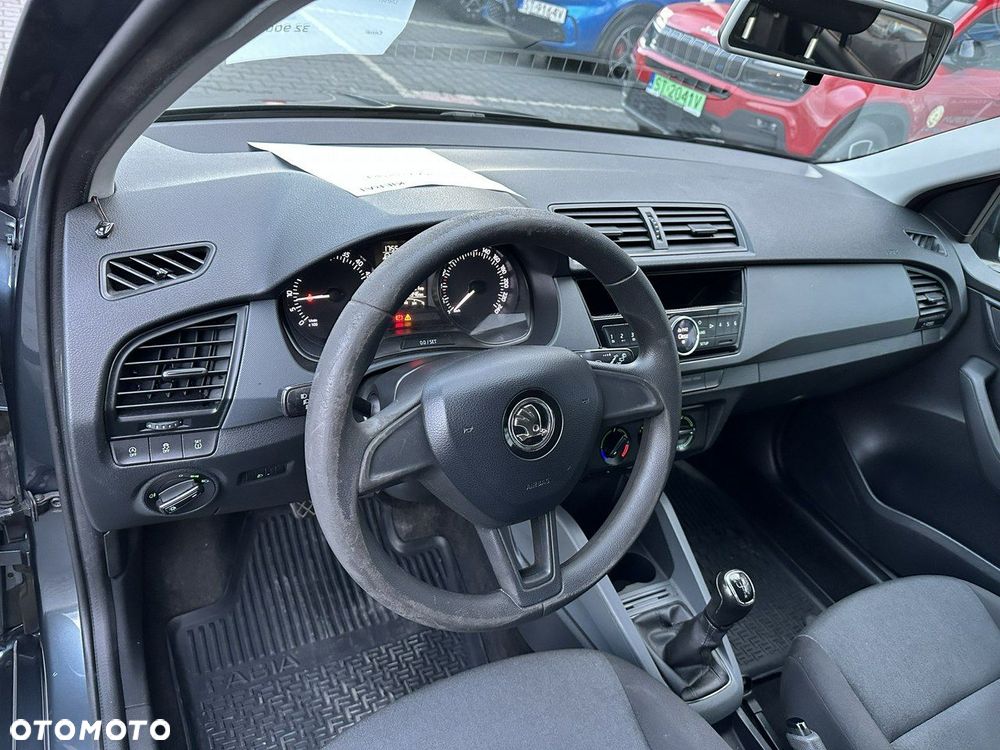 Skoda Fabia - 12