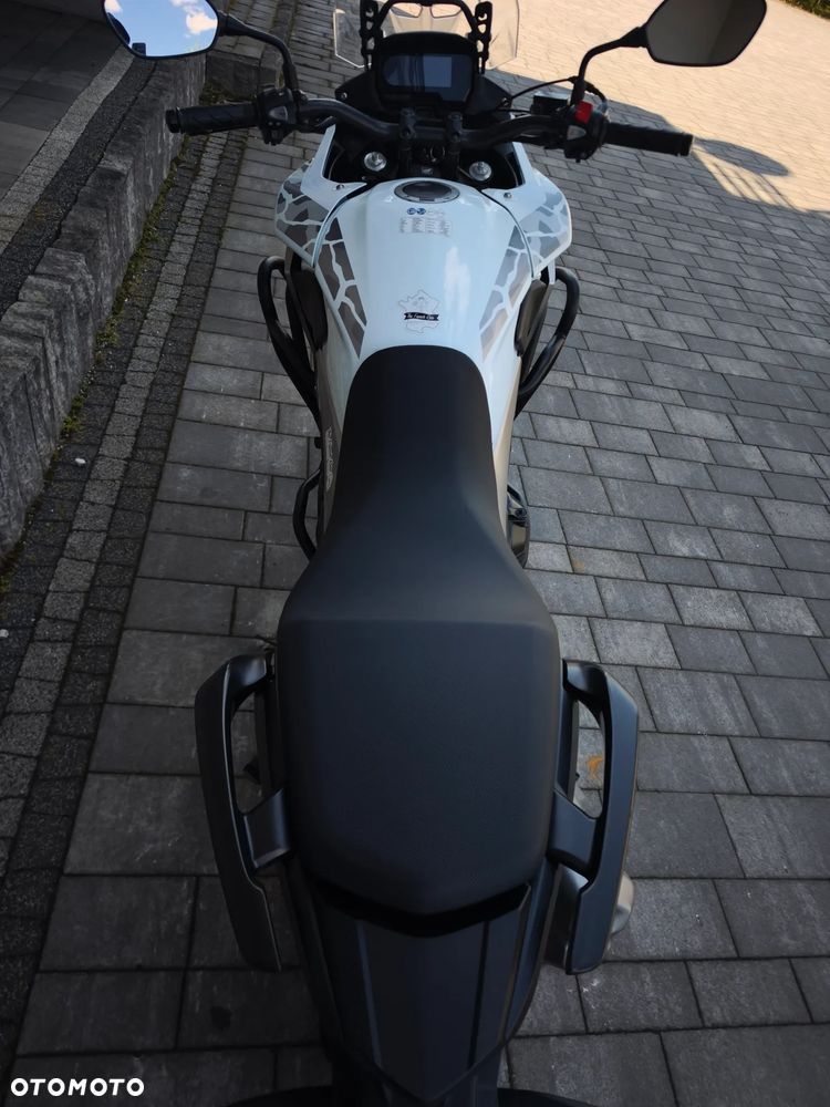 Honda CB - 12