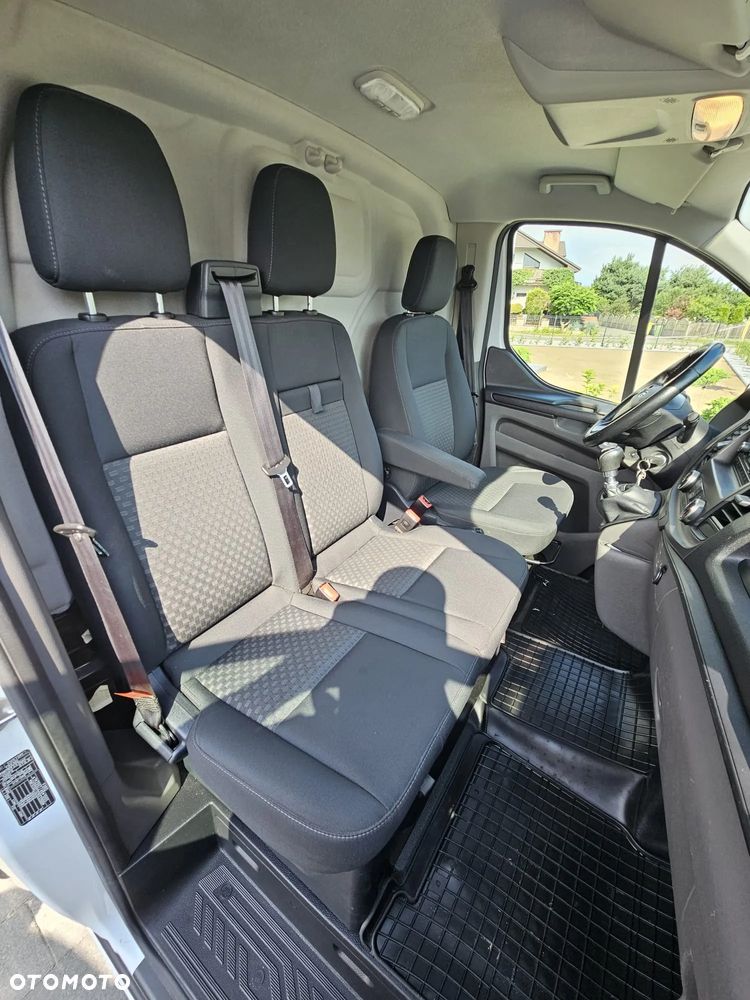 Ford TRANSIT CUSTOM - 7