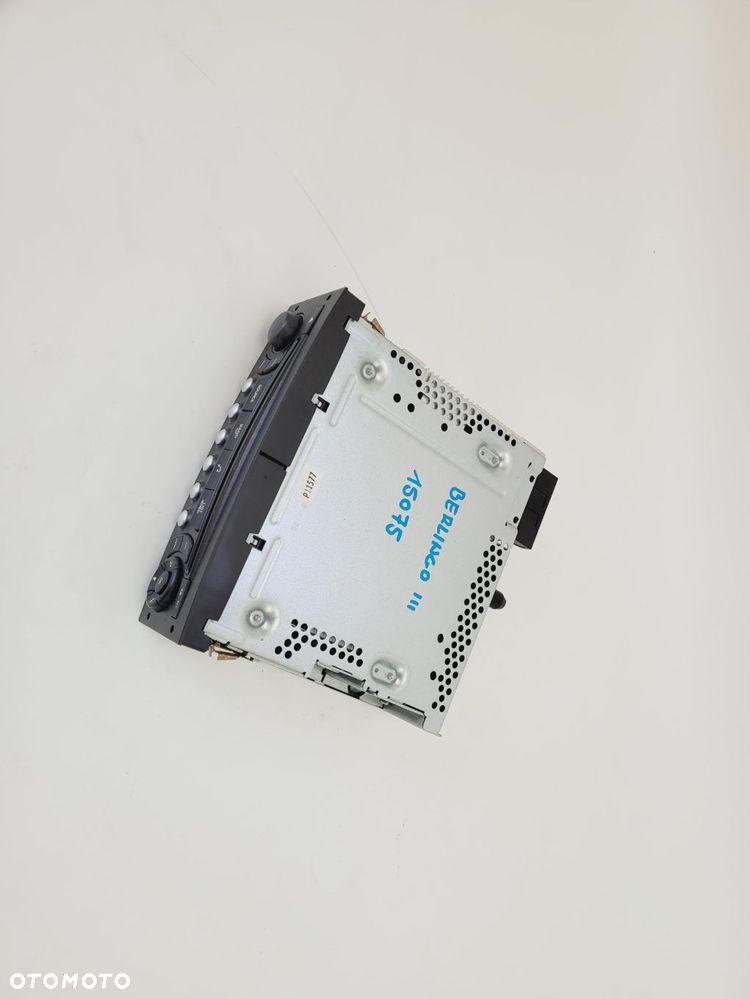 RADIO RADIOODTWARZACZ FABRYCZNE PEUGEOT PARTNER III 96775574XT, #15075 - 2