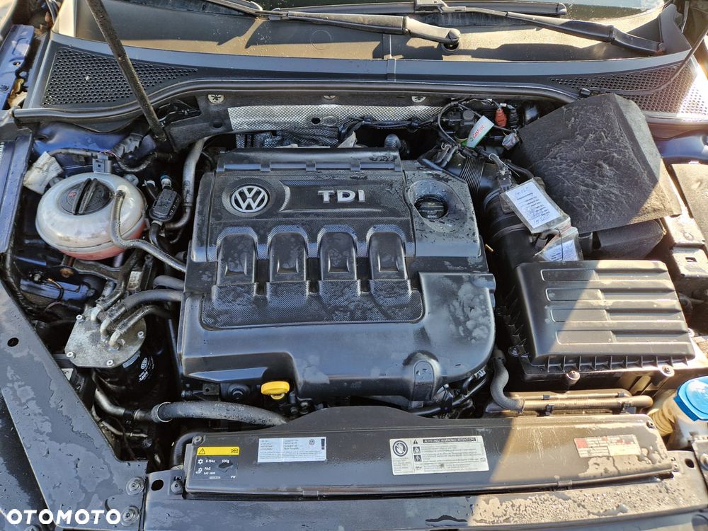 Volkswagen Passat 1.6 TDI (BlueMotion Technology) Comfortline - 11