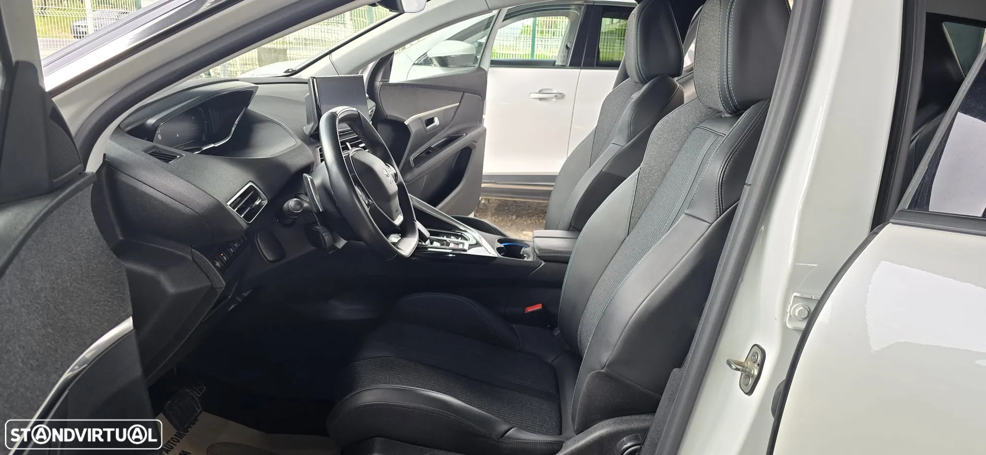 Peugeot 3008 1.6 Hybrid Allure Pack e-EAT8 - 19