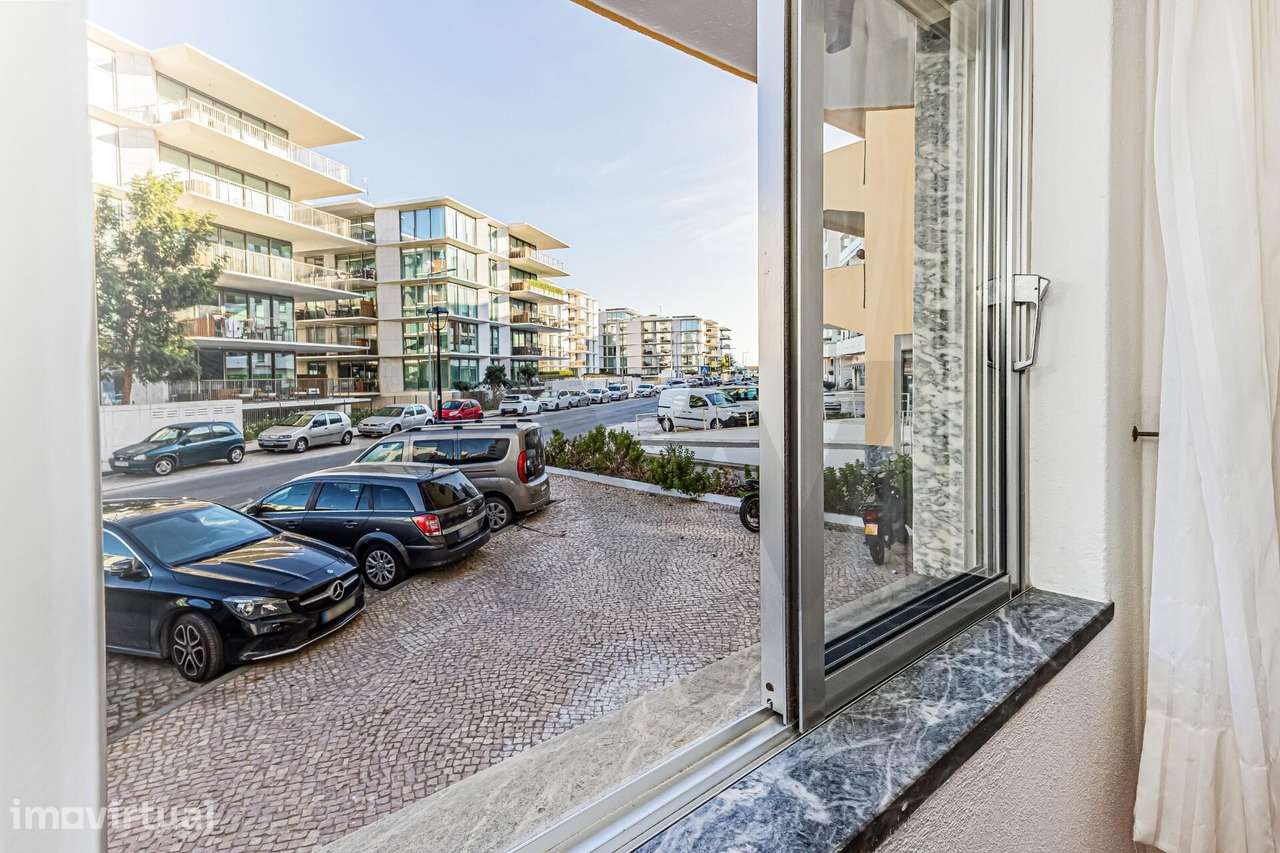 Apartamento T3 com Grande Terraço em Armação de Pêra - Grande imagem: 4/20