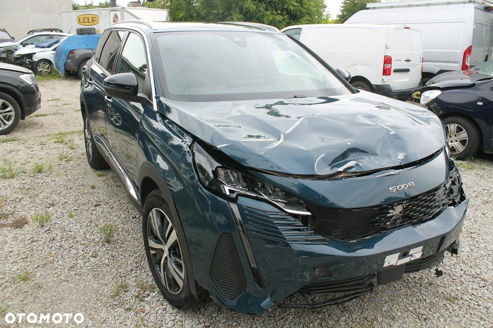 Peugeot 5008 - 3