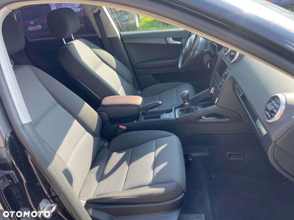 Audi A3 Sportback 1.4 TFSI Ambiente - 15