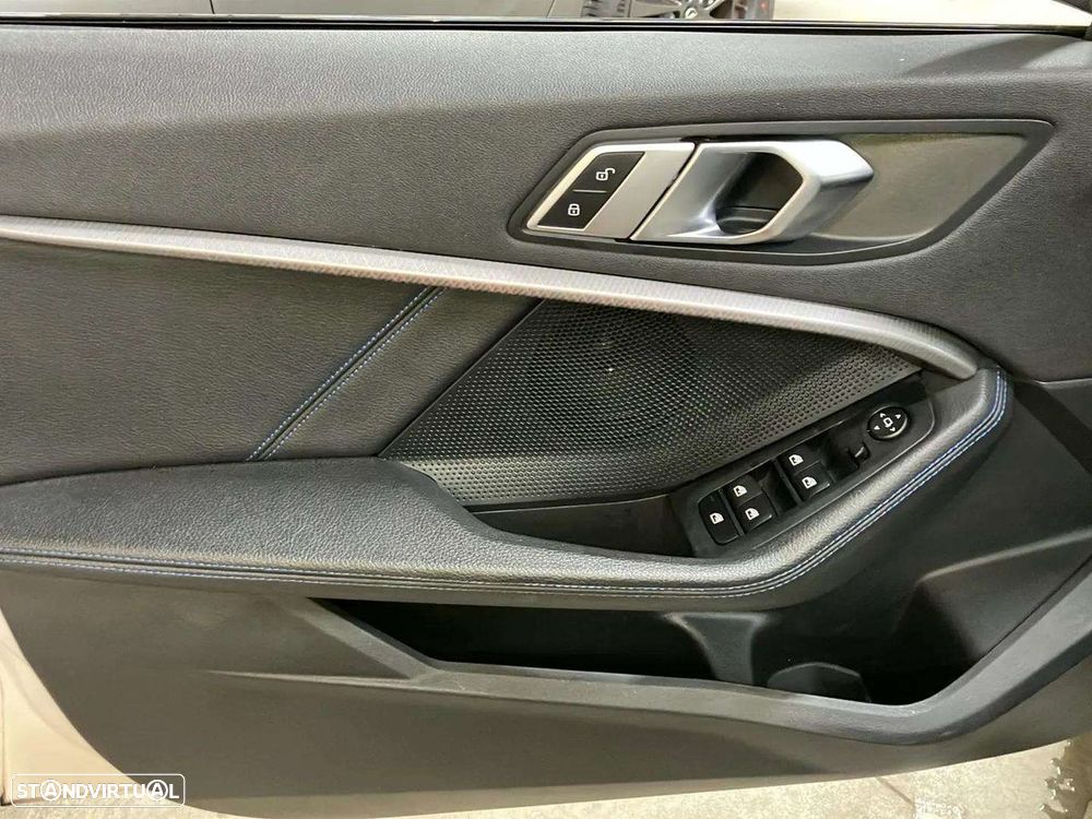 BMW 116 d Pack Desportivo M Auto - 21