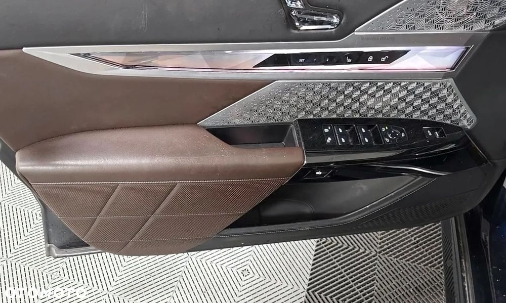 BMW Seria 7 - 24