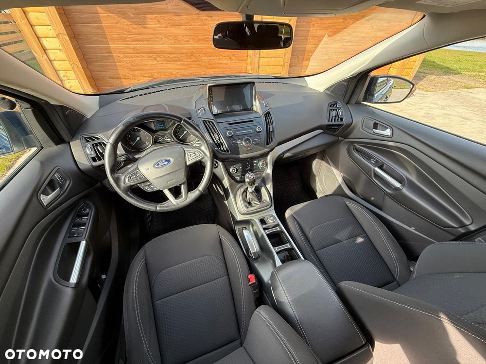 Ford Kuga 1.5 EcoBoost 2x4 Trend - 14