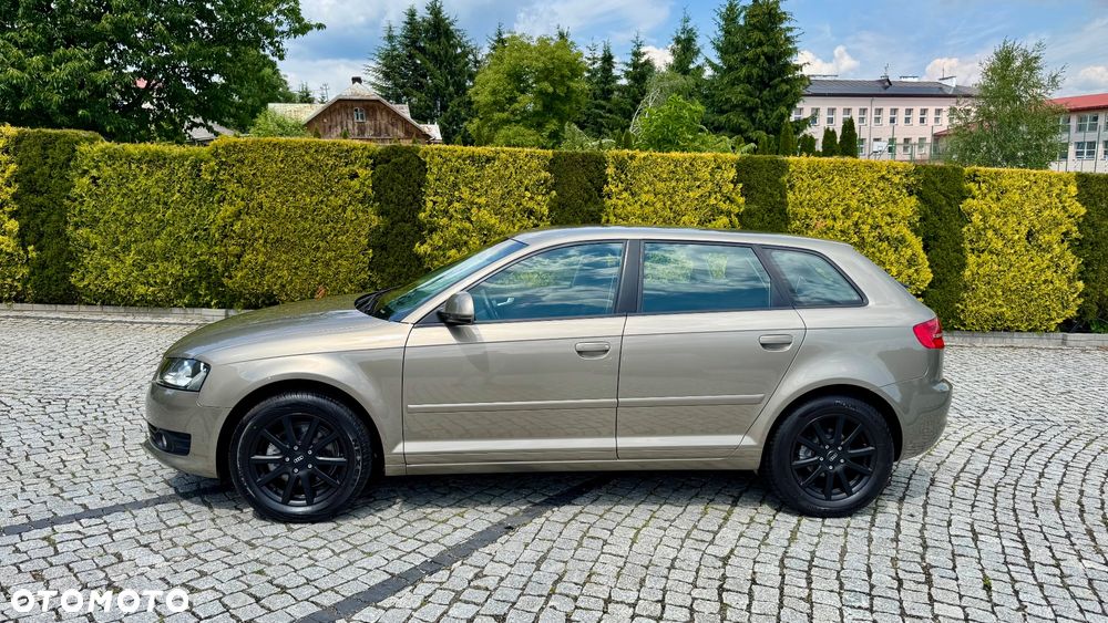 Audi A3 Sportback - 11