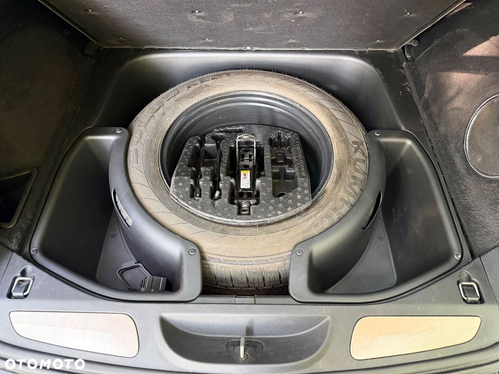 Jeep Grand Cherokee 5.7 V8 Overland Summit - 13