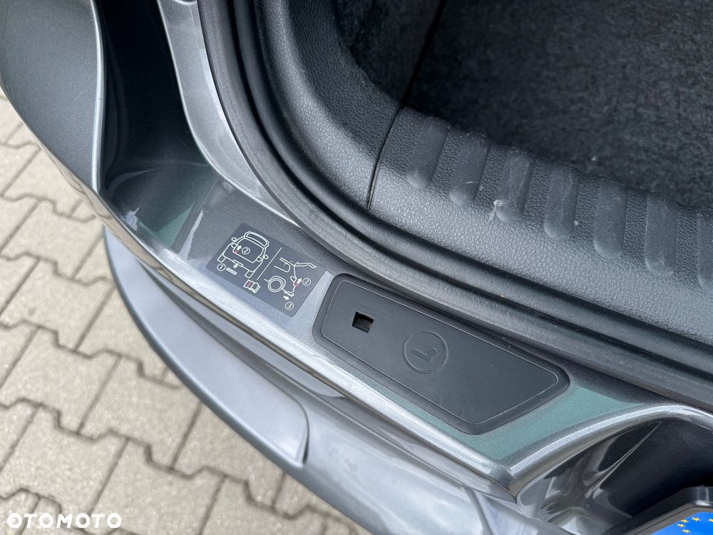 Volkswagen Tiguan 2.0 TDI SCR R-Line - 16