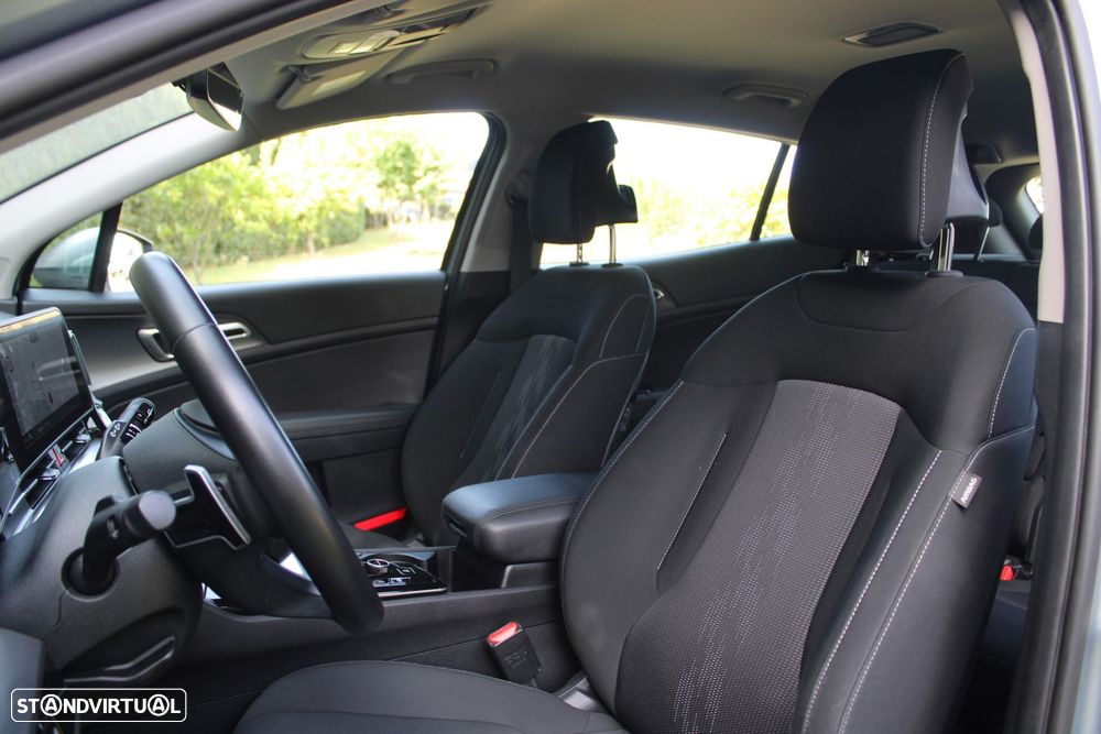 Kia Sportage 1.6 T-GDi HEV Tech - 6