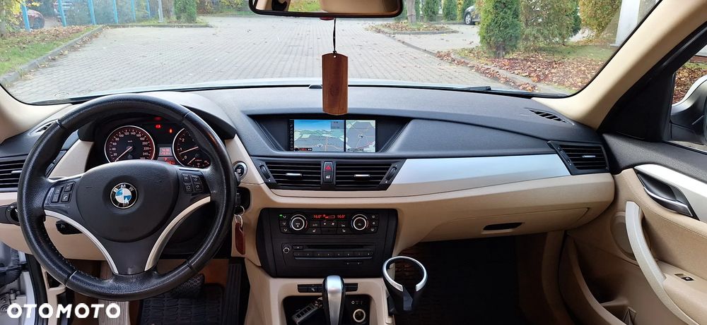 BMW X1 xDrive28i - 14