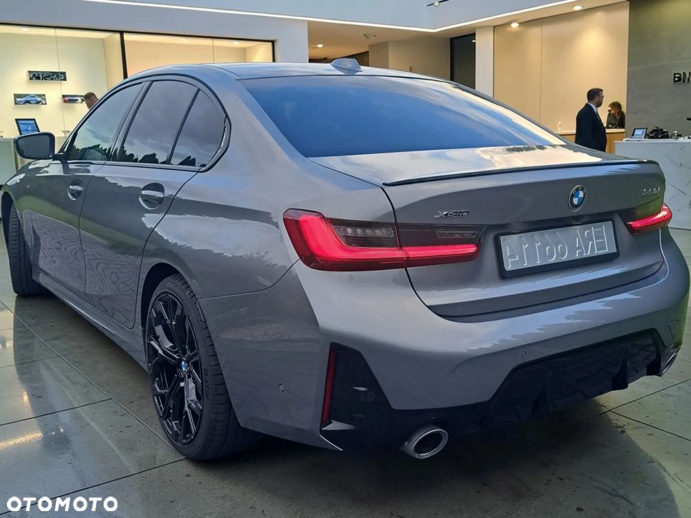 BMW Seria 3 330i xDrive - 8