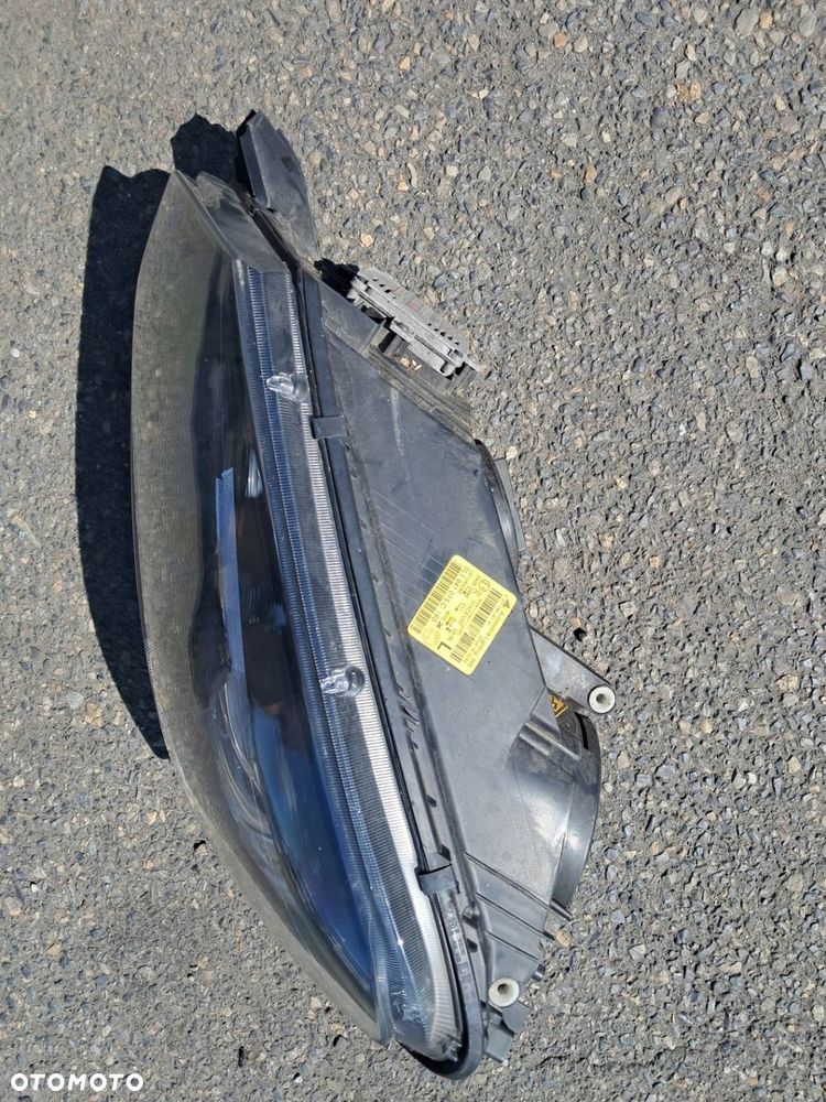 Skoda Yeti 5L Lift lampa lewy przód EU Bi-xenon skrętny 5L1941015C - 2