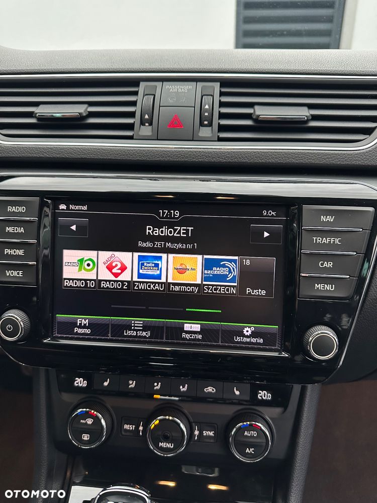 Skoda Superb 2.0 TDI L&K DSG7 - 37