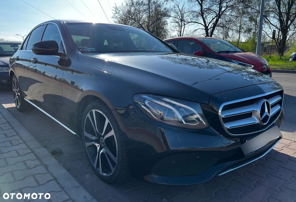 Mercedes-Benz Klasa E 220 d 9G-TRONIC AMG Line - 13