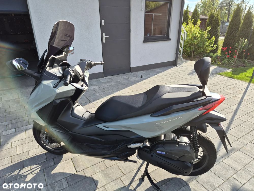 Honda NSS - 17