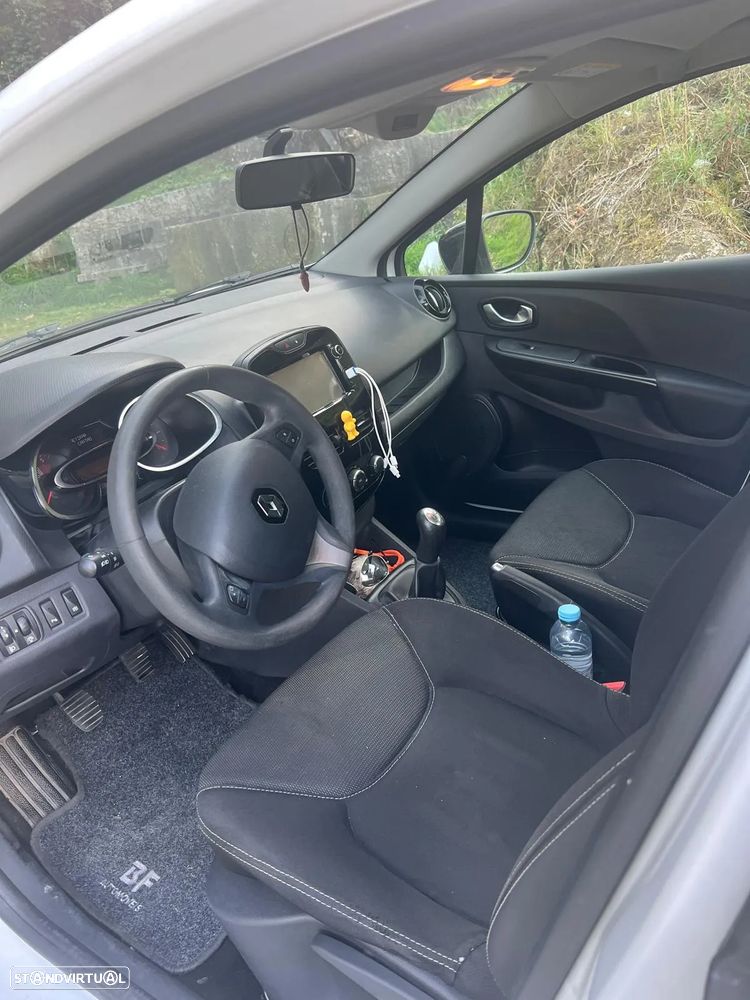 Renault Clio 1.5 dCi # - 11
