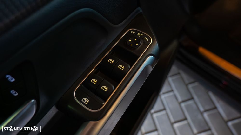 Mercedes-Benz GLB 180 d Progressive - 13