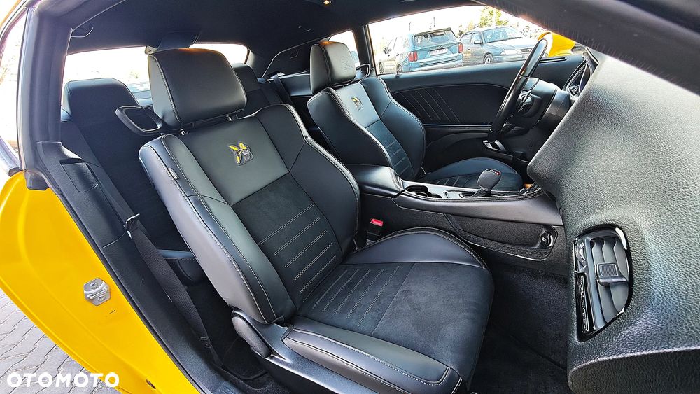 Dodge Challenger 6.4 Scat Pack - 16