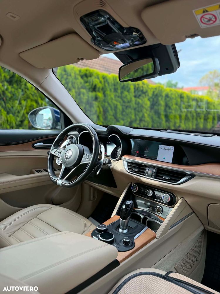 Alfa Romeo Stelvio 2.0 Turbo AWD AT8 First Edition - 2