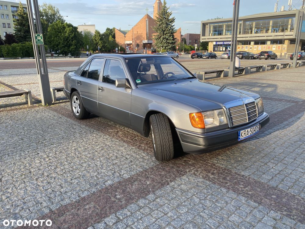 Mercedes-Benz W124 (1984-1993) - 2