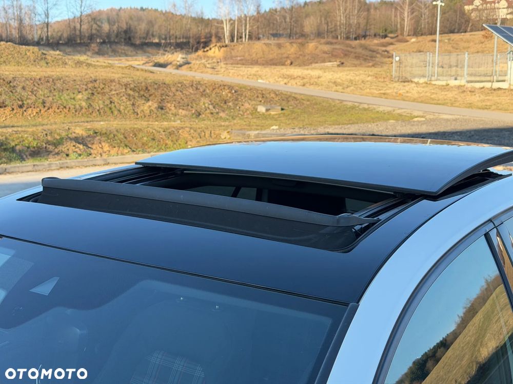 Volkswagen Golf - 13