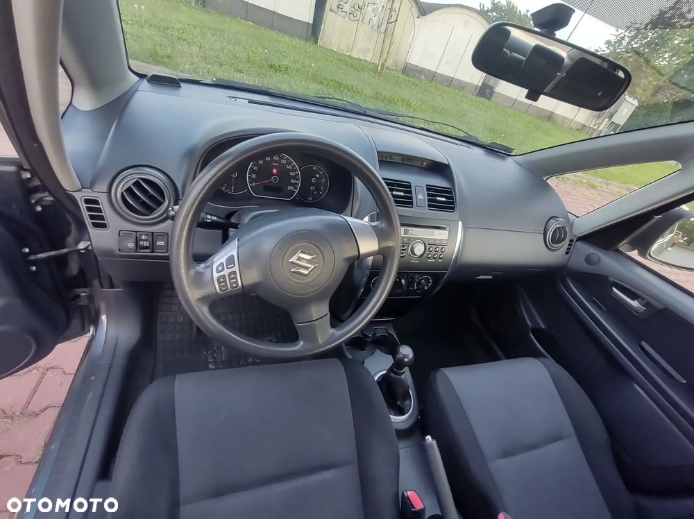 Suzuki SX4 1.6 GLX / Comfort - 11