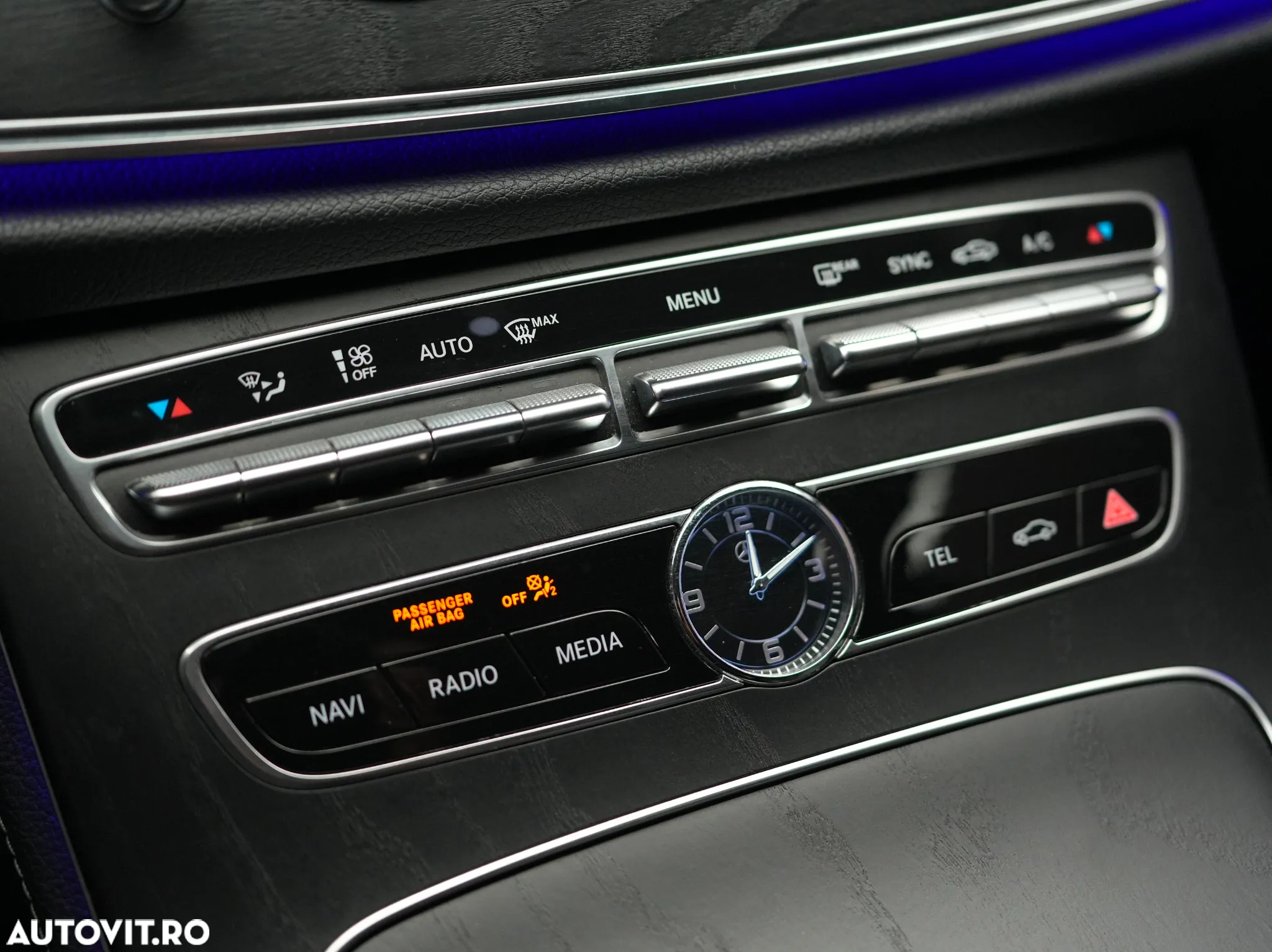 Mercedes-Benz E 200 d 9G-TRONIC AMG Line - 30