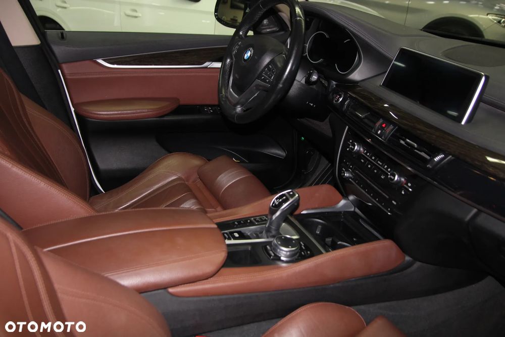 BMW X6 35i xDrive - 13