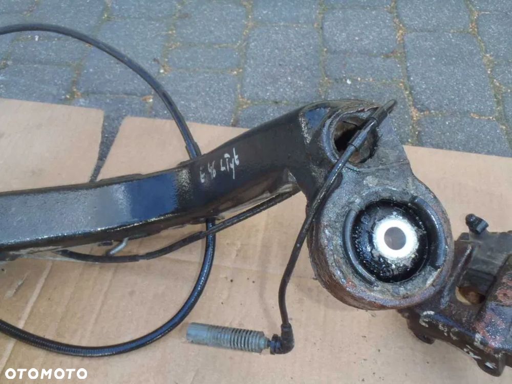 wahacz piasta zwrotnica osłona błotna czujnik tył bmw e46 jak nowe - 6