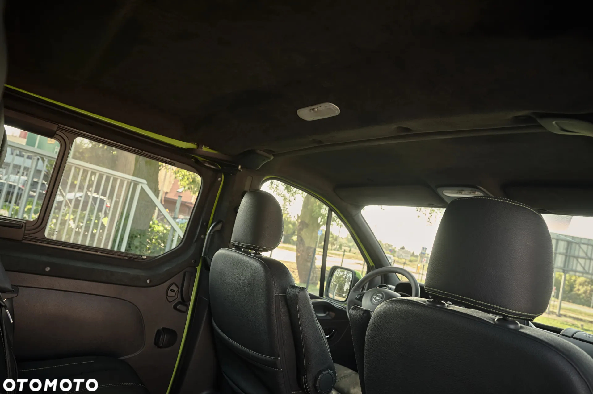 Opel Vivaro L2H1 2,9t Elegance Premium - 26