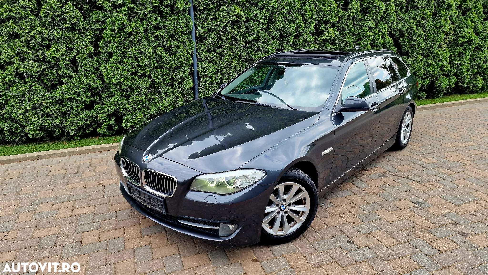 BMW Seria 5 520d Touring Sport-Aut. - 2