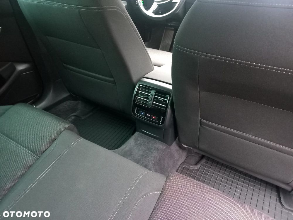 Volkswagen Passat 2.0 TDI (BlueMotion Technology) DSG Comfortline - 10